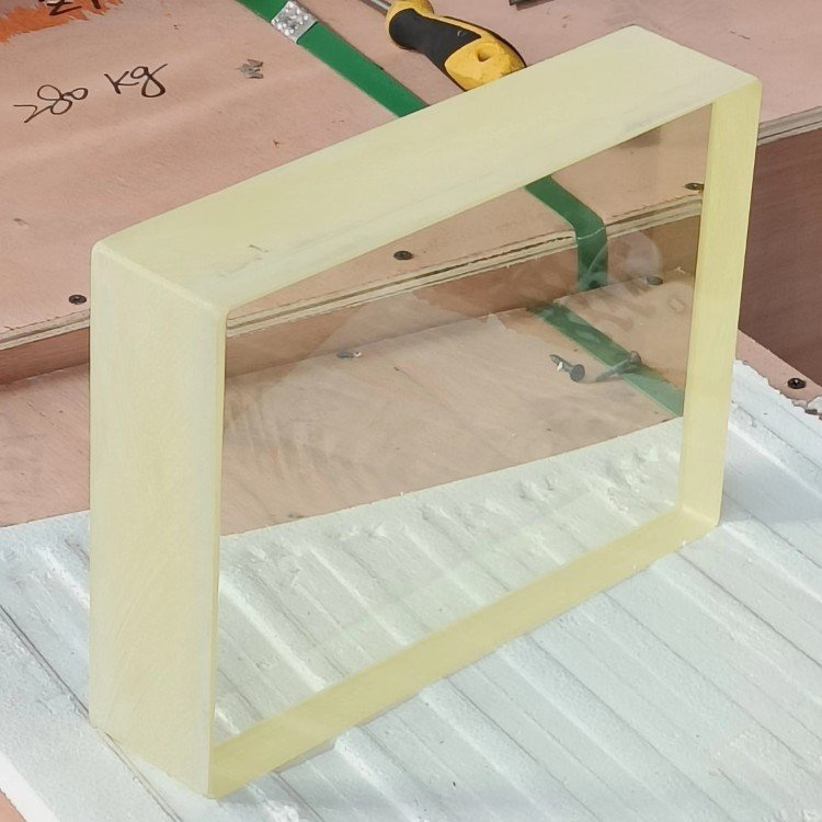 乌鲁木齐铅玻璃是什么材料做的